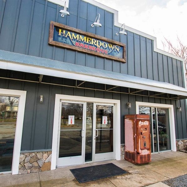 Hammerdown Barbeque Restaurant Outside
